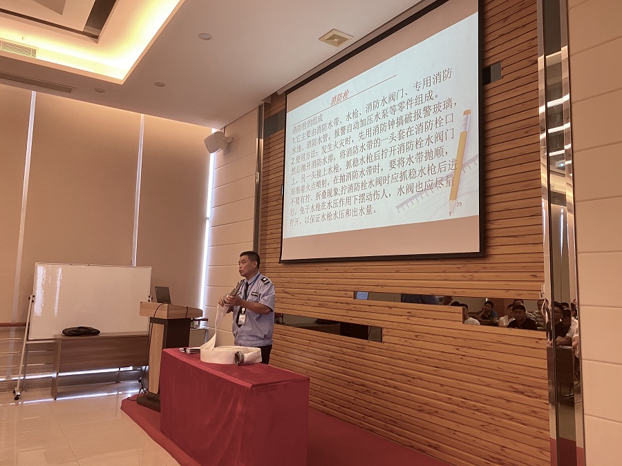 爱游戏